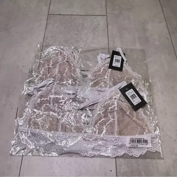 NWT 2 Pack Fredericks of Hollywood White Silver Lace Caroline Bralette XL V Neck - Picture 2 of 13